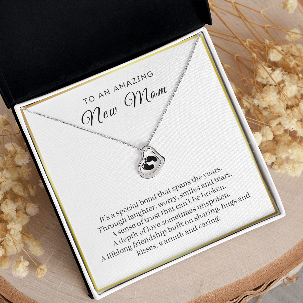 Special Bond - Expecting Mom Gift - Delicate Heart